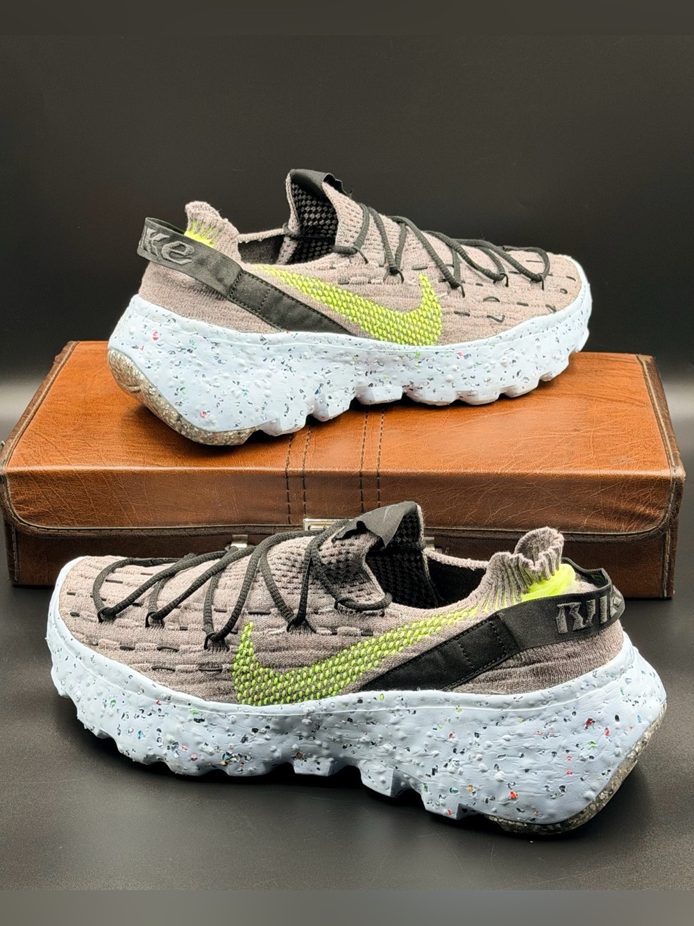 Nike Space Hippie 04 'Grey Volt'